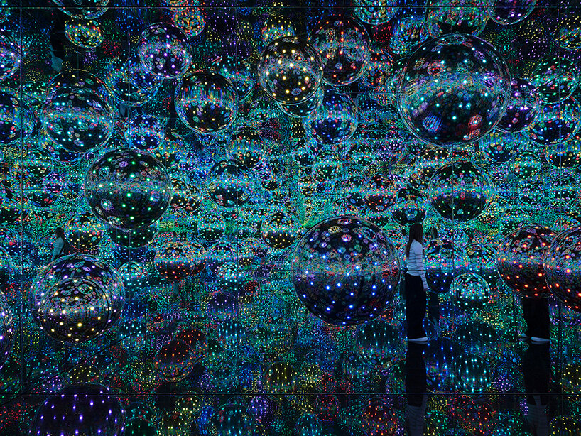 Infinity Mirrored Room gallery 18