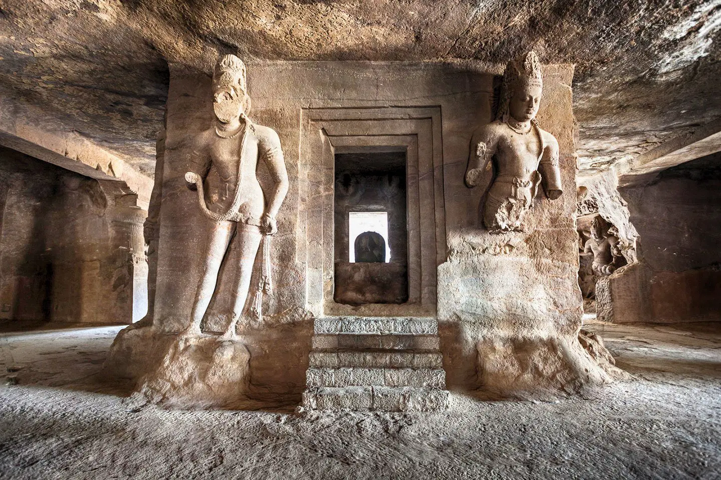 Elephanta Caves gallery 23