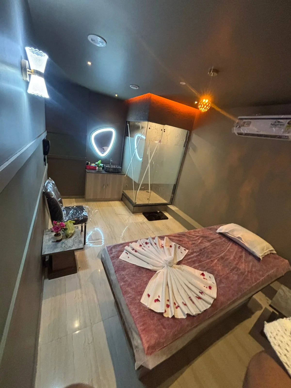 Spa Saga Juhu gallery 8