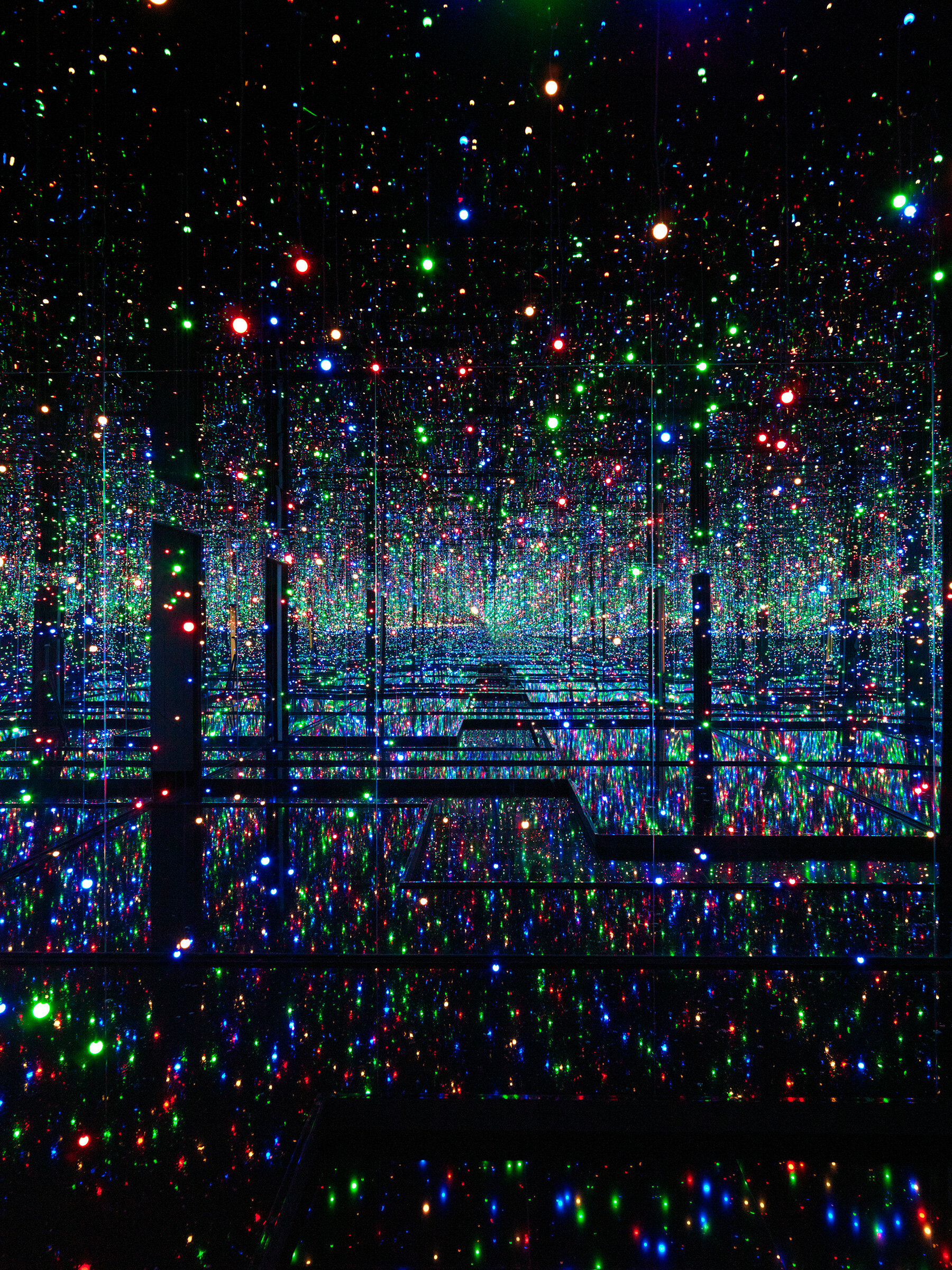 Infinity Mirrored Room gallery 15