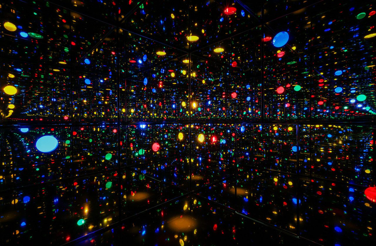 Infinity Mirrored Room gallery 26