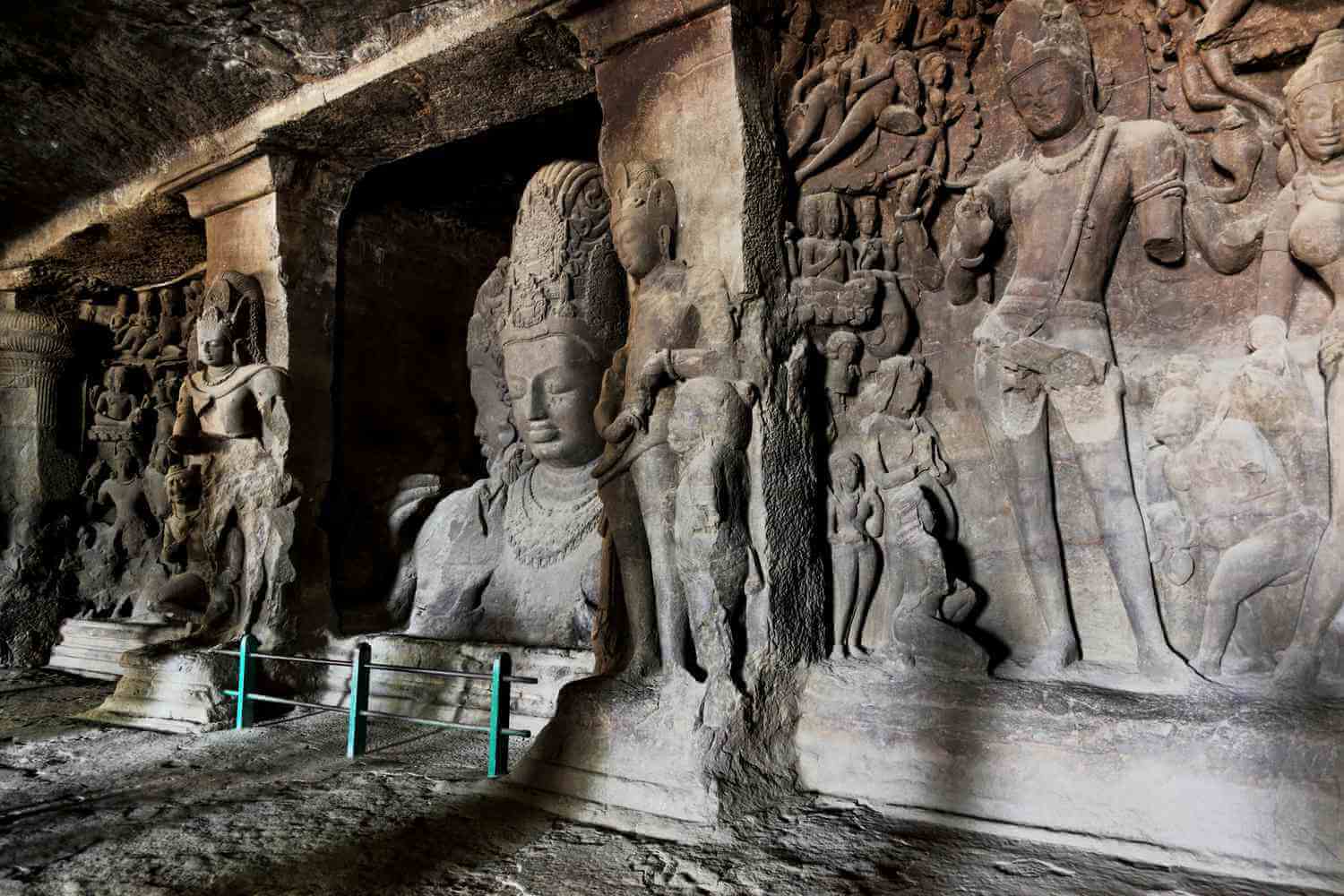 Elephanta Caves gallery 11