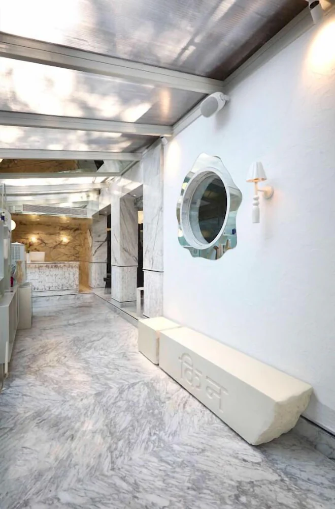 The Kin Hotel gallery 5