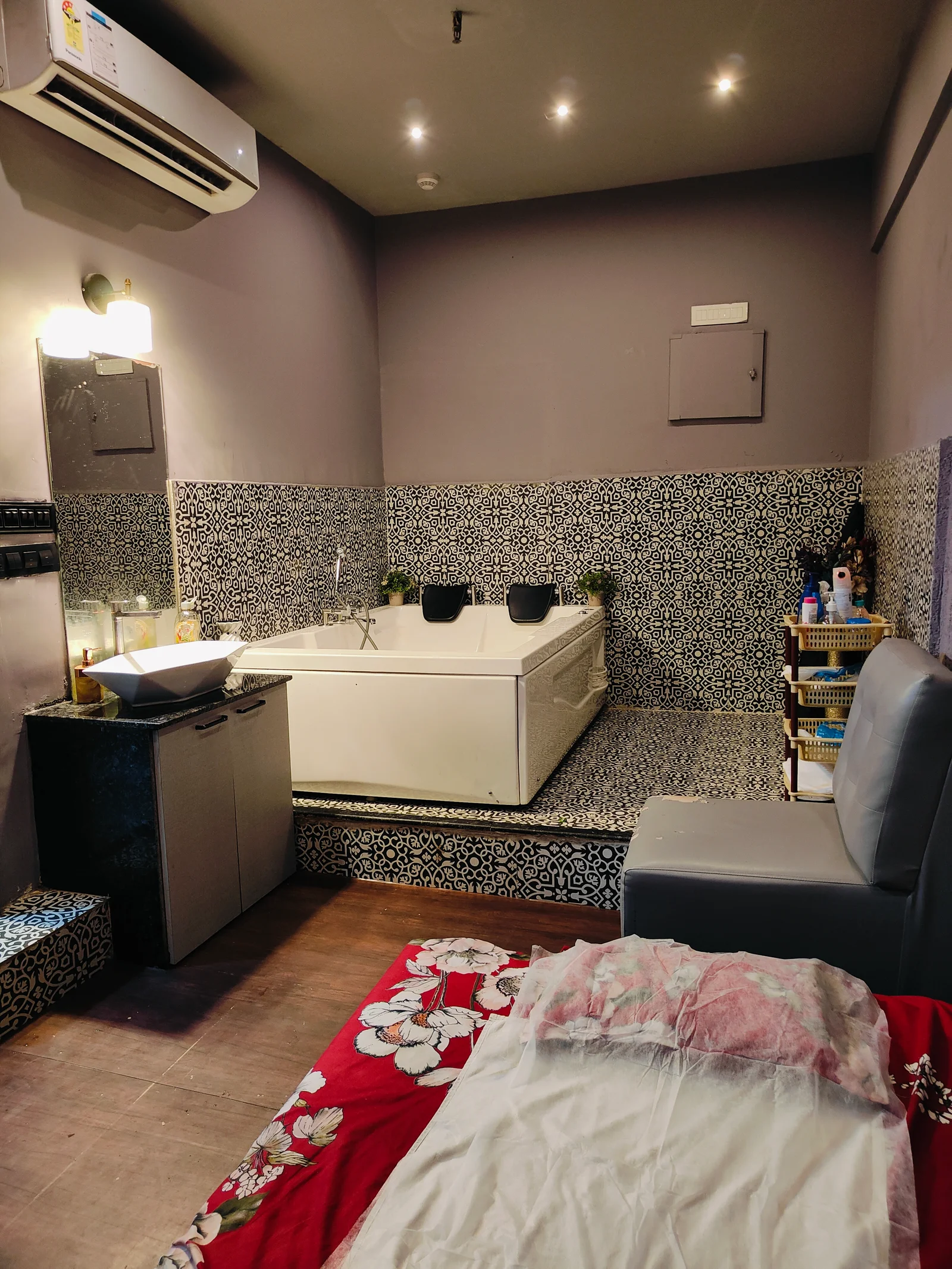 Spa Saga Juhu gallery 5
