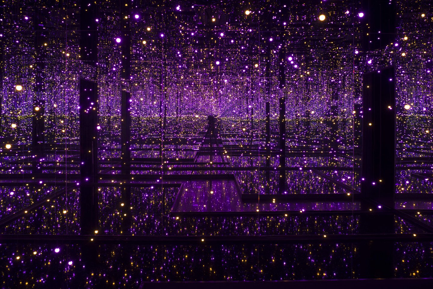 Infinity Mirrored Room gallery 4